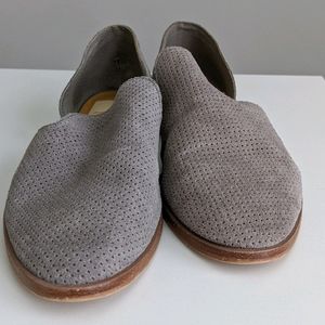 GREY DOLCE VITA FLATS 6.5